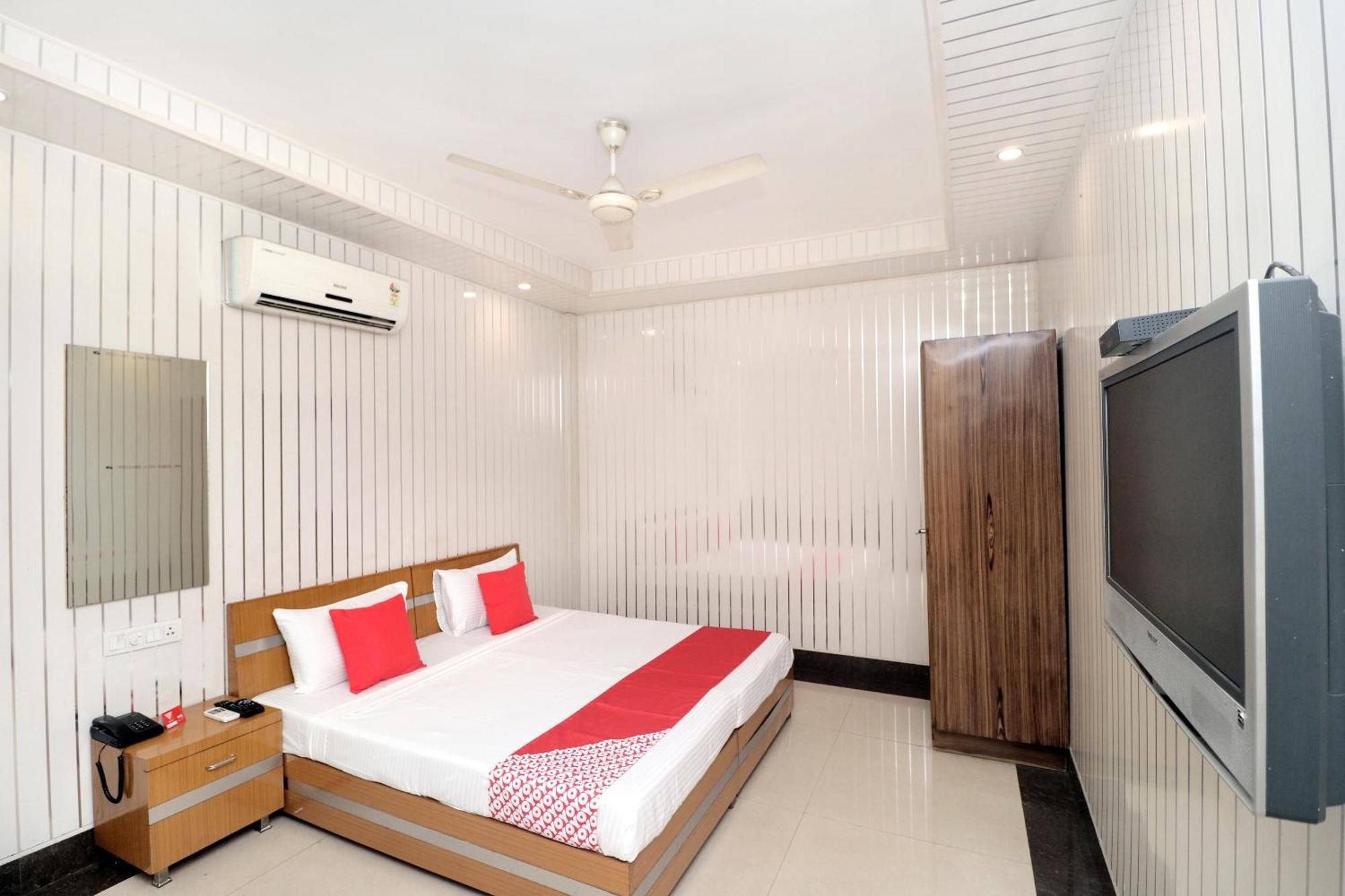 Hotel O Le Bon Ton Λουντιάνα Εξωτερικό φωτογραφία